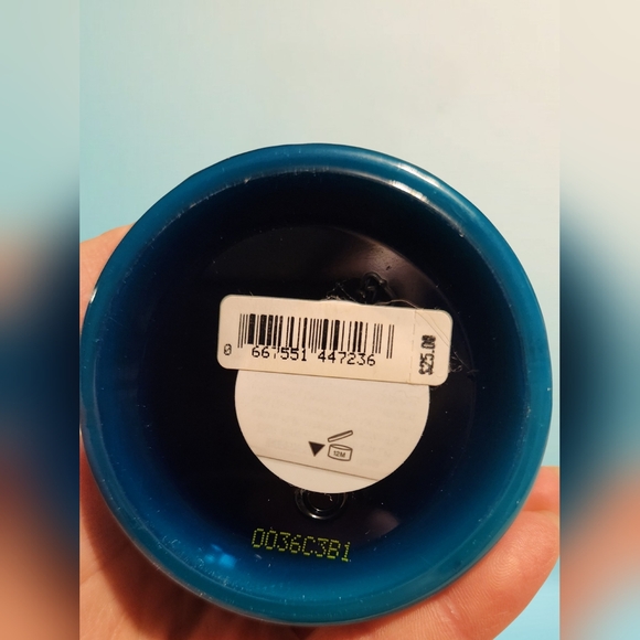 Victoria's Secret Very Sexy Sea Fragrance Lotion - Picture 3 of 5